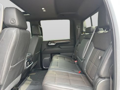 Certified 2024 Chevrolet Silverado 3500 High Country w/ High Country Premium Package AWD/4WD image 19