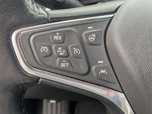 Used 2019 Chevrolet Equinox Premier image 17