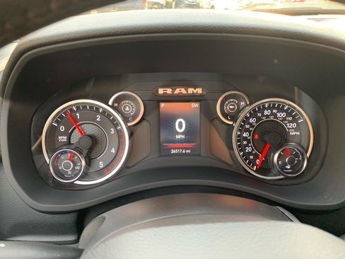 Used 2024 RAM 2500 Big Horn w/ Sport Appearance Package image 15