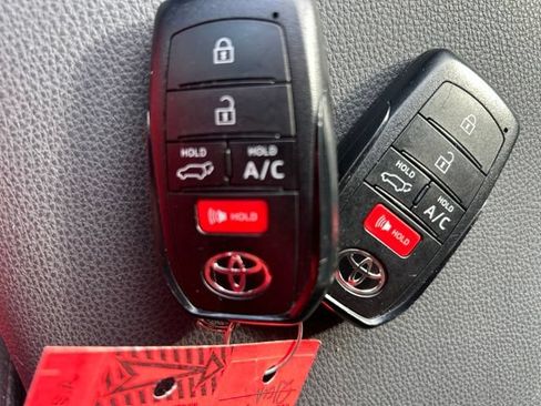 Used 2024 Toyota bZ4X AWD w/ Weather Package image 27