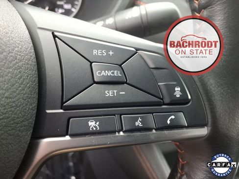 Used 2023 Nissan Sentra SR w/ SR Premium Package image 22