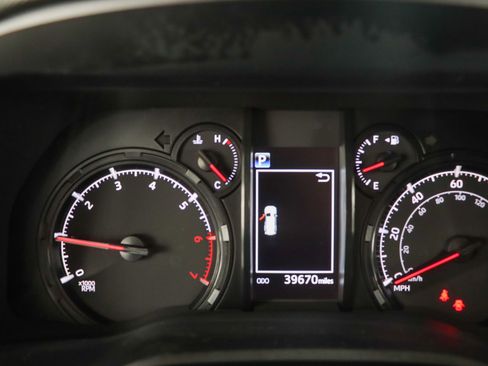 Used 2023 Toyota 4Runner SR5 Premium w/ Moonroof Package AWD/4WD image 16