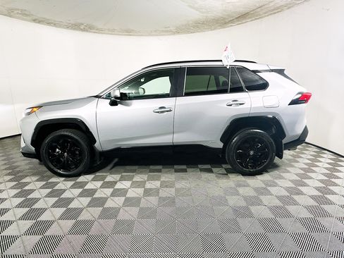 Certified 2024 Toyota RAV4 SE AWD/4WD image 6