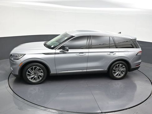 Used 2021 Lincoln Aviator 2WD image 17
