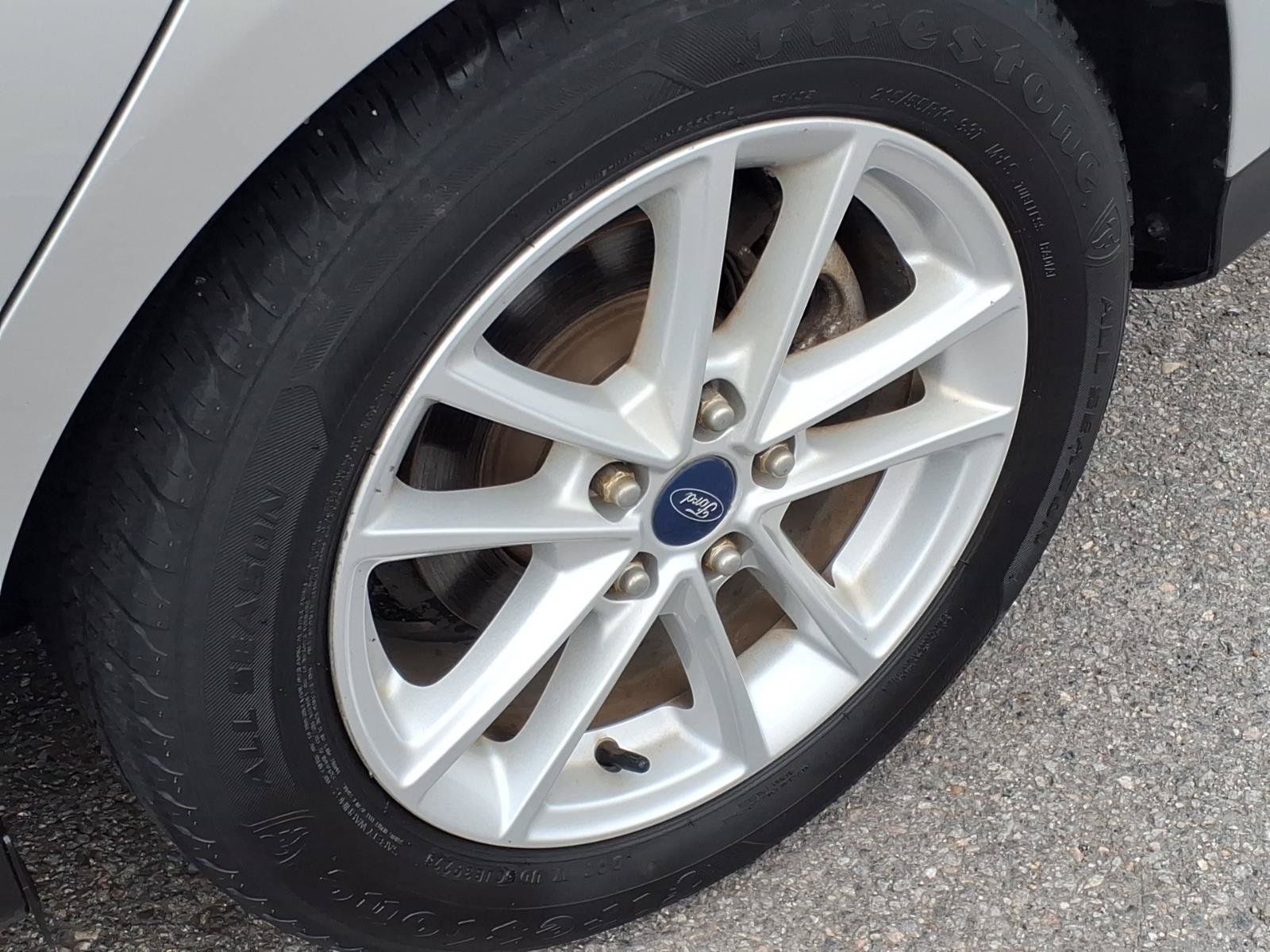 Used 2018 Ford Focus SE FWD image 11