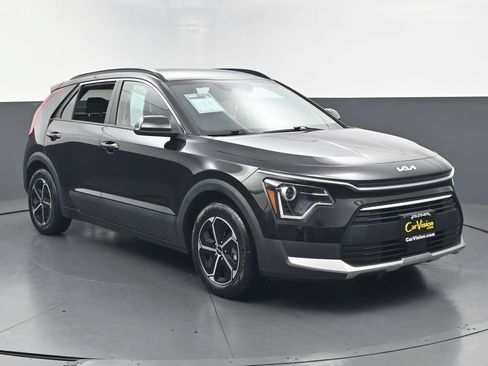Used 2023 Kia Niro EX FWD image 3