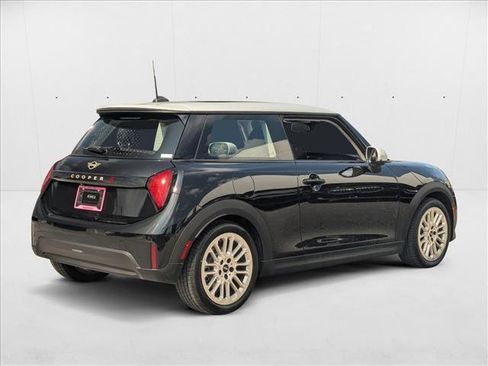 Certified 2025 MINI Cooper S image 4