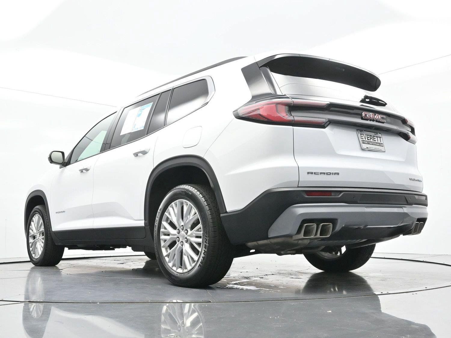 Used 2026 GMC Acadia Elevation w/ Elevation Premium Package FWD image 50