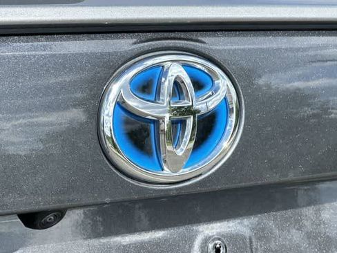 Used 2021 Toyota RAV4 Limited AWD/4WD image 28