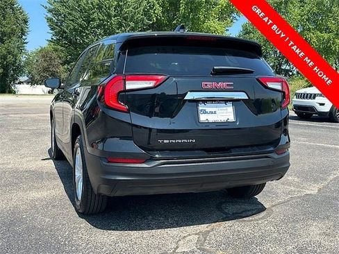 Used 2024 GMC Terrain SLE image 6
