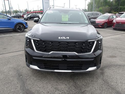 Used 2025 Kia Sorento S w/ Panoramic Sunroof Package AWD/4WD image 2