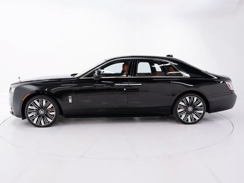 New 2027 Rolls-Royce Ghost AWD/4WD image 2