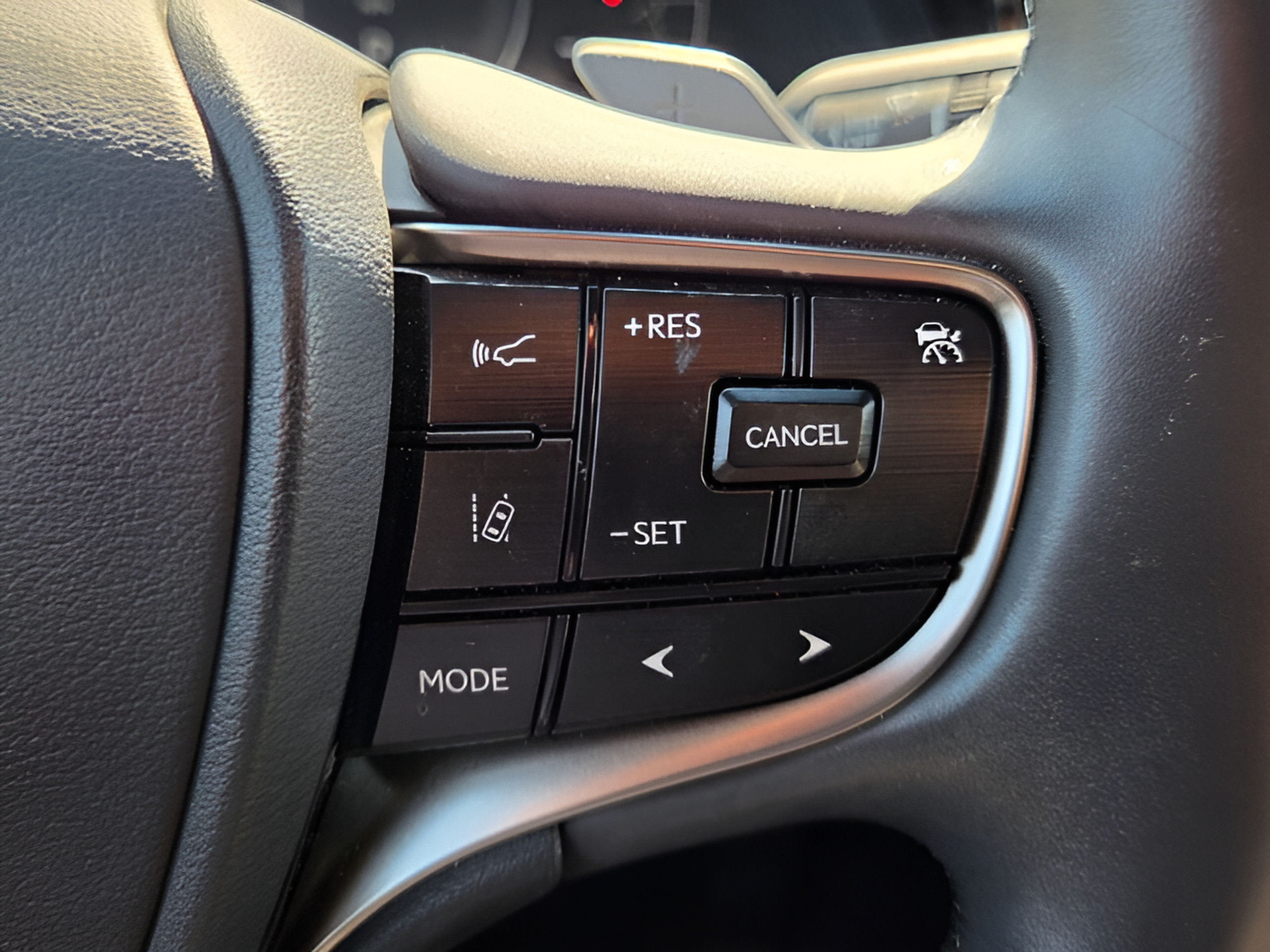 Certified 2023 Lexus ES 300h w/ Premium Package FWD image 23