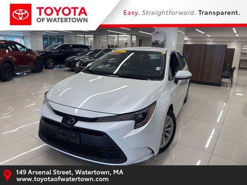 Certified 2024 Toyota Corolla LE w/ LE Convenience Package FWD image 1