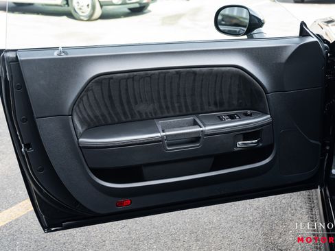 Used 2009 Dodge Challenger SRT8 w/ SRT Option Group II image 17