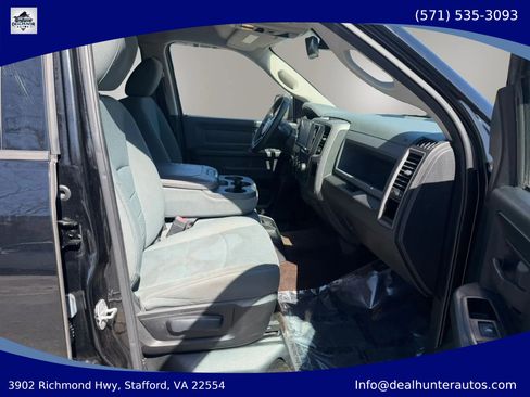 Used 2014 RAM 1500 Express w/ Black Ram 1500 Express Group AWD/4WD image 16