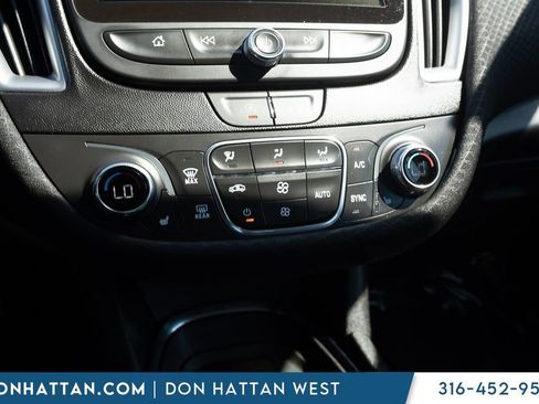 Used 2024 Chevrolet Malibu LT FWD image 11