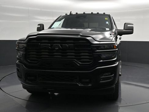 Used 2025 RAM 2500 Big Horn AWD/4WD image 6