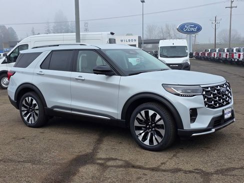 New 2026 Ford Explorer Platinum w/ LUX Leather Package AWD/4WD image 3