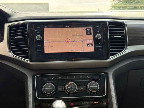 Used 2019 Volkswagen Atlas SEL R-Line image 12