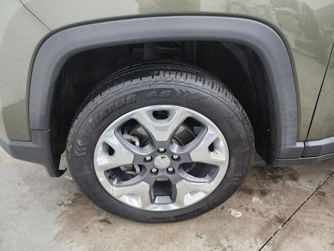 Used 2019 Jeep Compass Limited AWD/4WD image 35