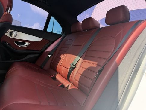 Used 2018 Mercedes-Benz C 300 Sedan image 23
