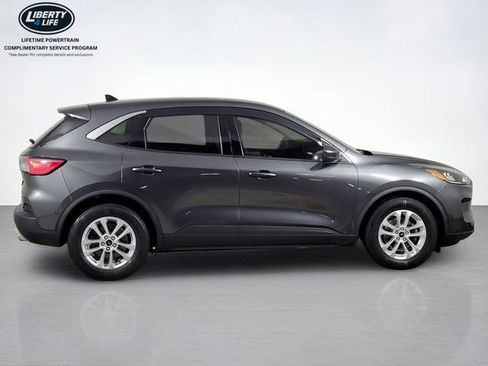 Certified 2020 Ford Escape SE image 2