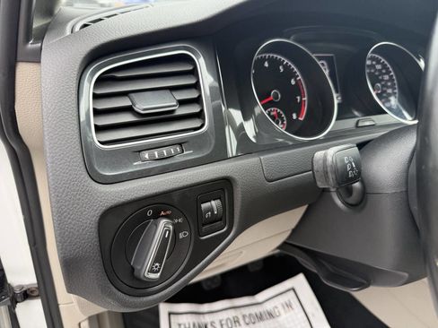 Used 2018 Volkswagen Golf S FWD image 17