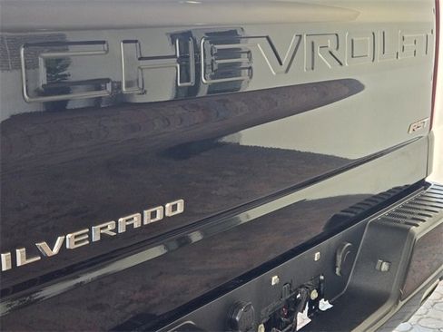 Used 2020 Chevrolet Silverado 1500 RST w/ All-Star Edition image 10