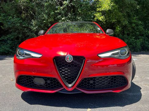 Used 2020 Alfa Romeo Giulia Ti Sport AWD/4WD image 2