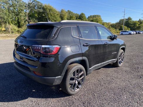 New 2026 Jeep Compass Limited image 3