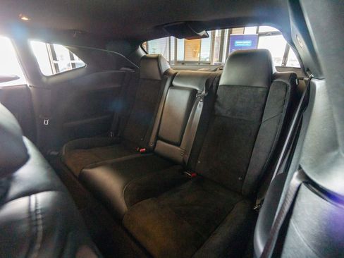 Used 2018 Dodge Challenger R/T Scat Pack image 28