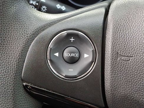 Used 2019 Honda HR-V LX image 20