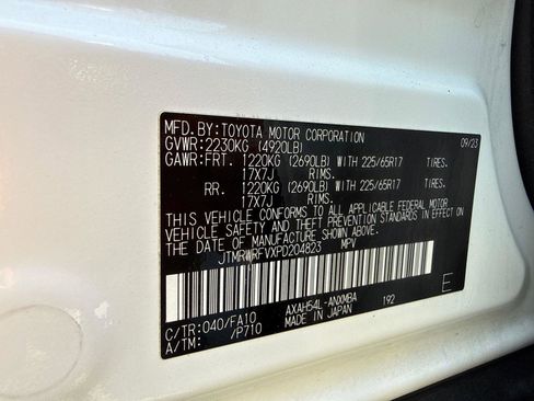 Used 2023 Toyota RAV4 XLE w/ Convenience Package AWD/4WD image 30
