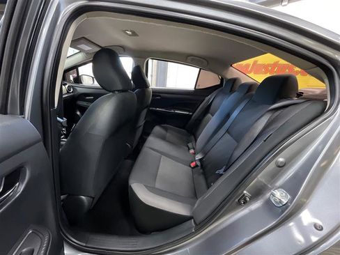 Used 2020 Nissan Versa SV FWD image 17