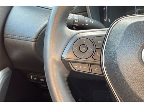 Used 2024 Toyota Corolla Cross XLE w/ Convenience Package image 34