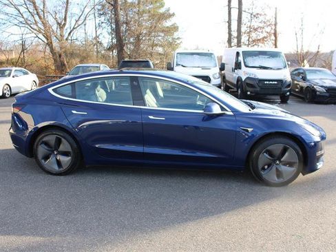 Used 2017 Tesla Model 3 Long Range image 9