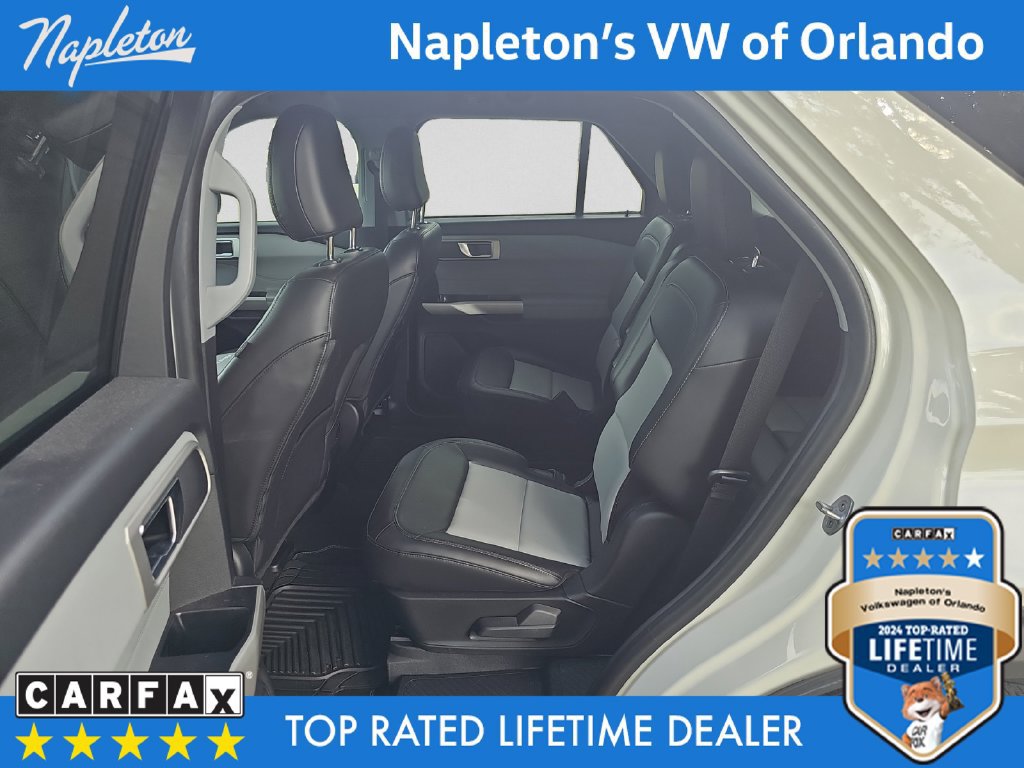 Used 2022 Ford Explorer XLT w/ Equipment Group 202A RWD image 26