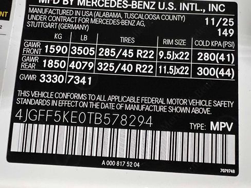 New 2026 Mercedes-Benz GLS 450 4MATIC image 41