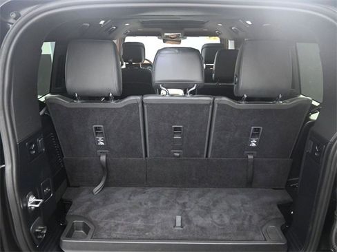 Used 2024 Land Rover Defender 130 X image 24