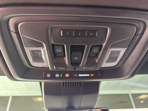 Used 2024 GMC Sierra 1500 AT4 w/ Technology Package AWD/4WD image 22