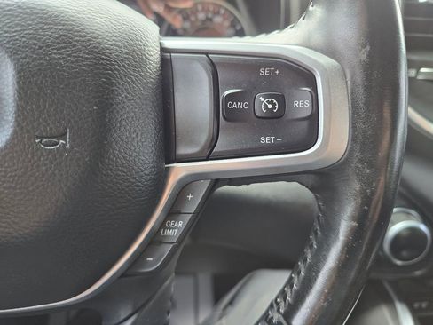 Used 2019 RAM 1500 Big Horn AWD/4WD image 15