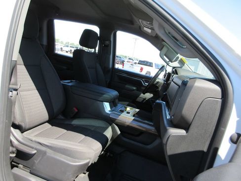 Used 2024 Chevrolet Silverado 2500 LT AWD/4WD image 22