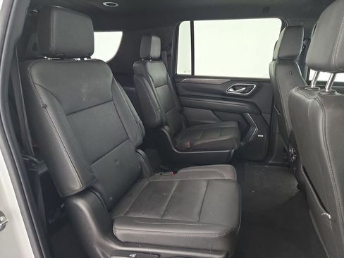 Certified 2024 Chevrolet Suburban Z71 w/ Z71 Off-Road Package AWD/4WD image 33