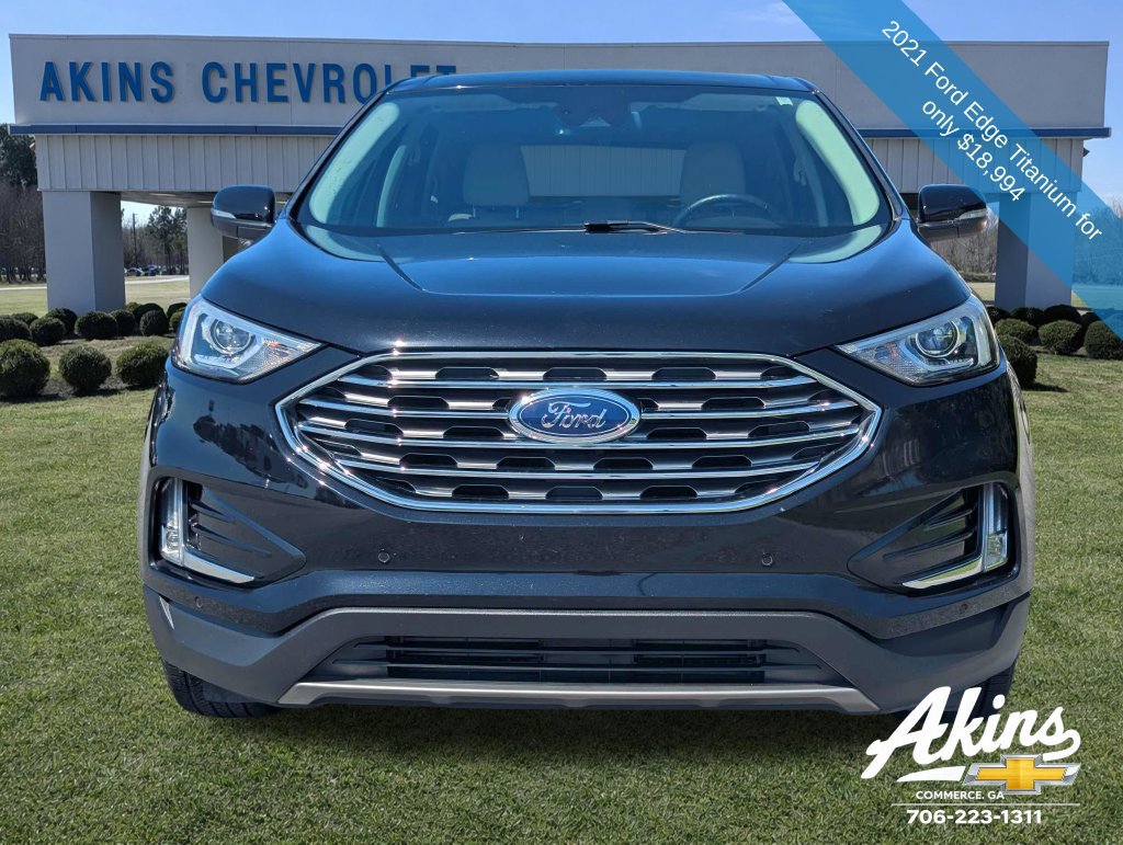 Used 2021 Ford Edge Titanium w/ Cargo Accessory Package FWD image 9