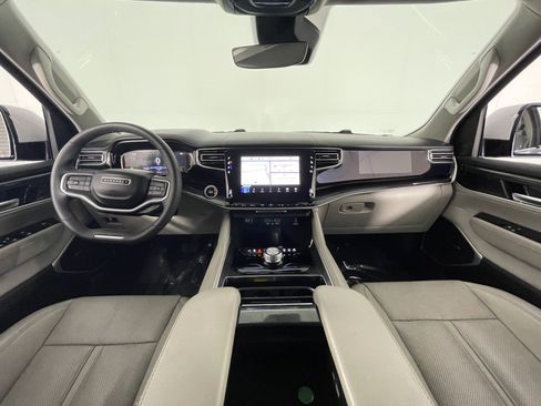Used 2022 Jeep Wagoneer Series I w/ Convenience Group I image 11