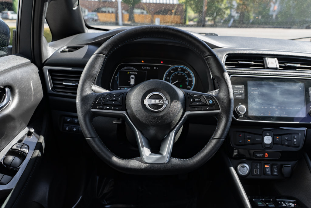 Used 2025 Nissan Leaf SV Plus FWD image 12