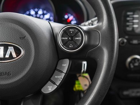 Used 2014 Kia Soul FWD image 24