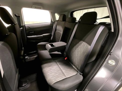 Used 2025 Mitsubishi Outlander Sport AWD image 26