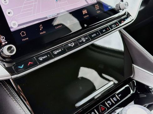 New 2026 Jeep Grand Wagoneer 4WD image 16
